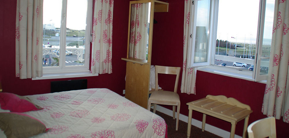 Hotel De Paris Courseulles-sur-Mer Exterior photo