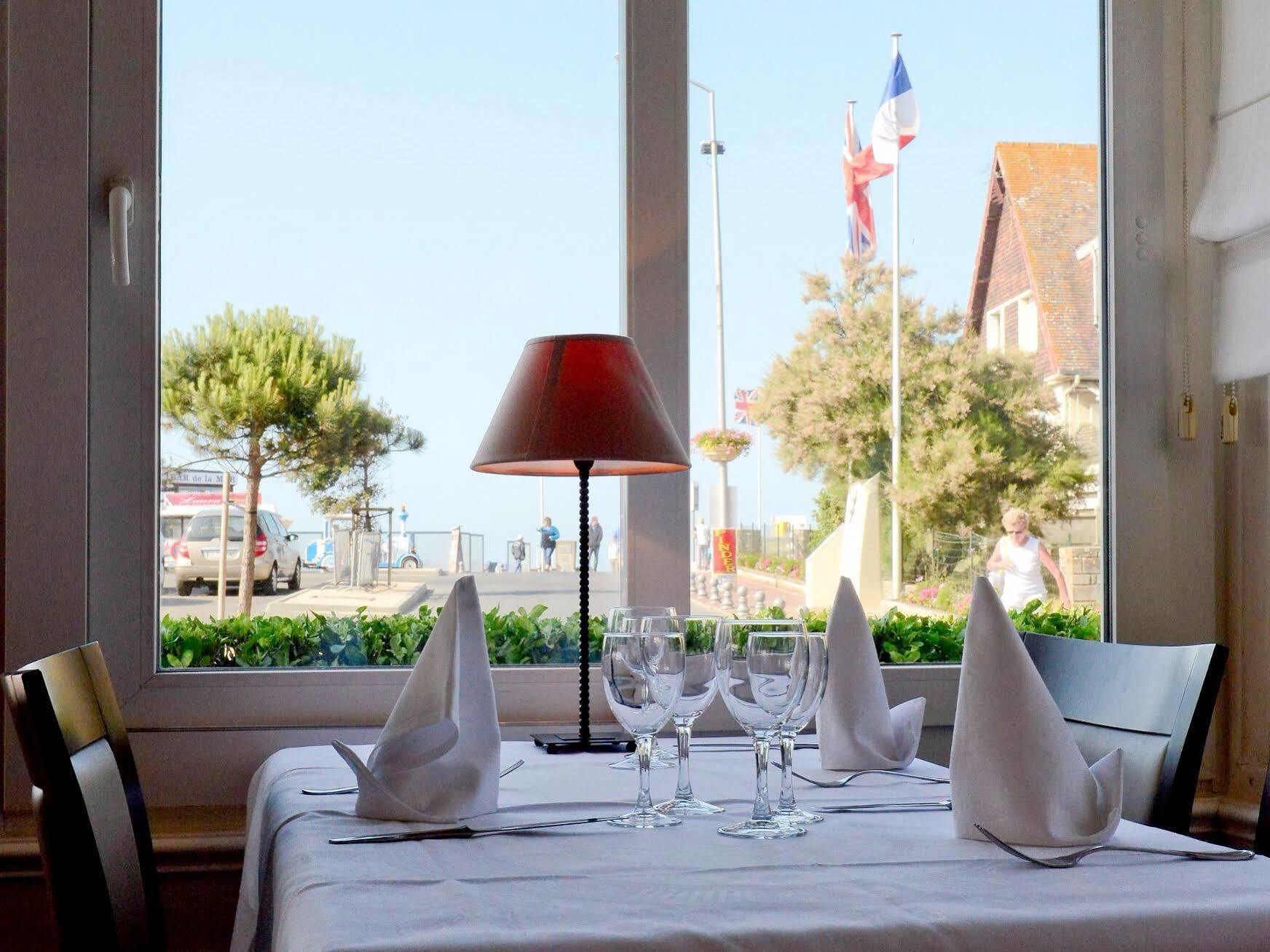 Hotel De Paris Courseulles-sur-Mer Exterior photo